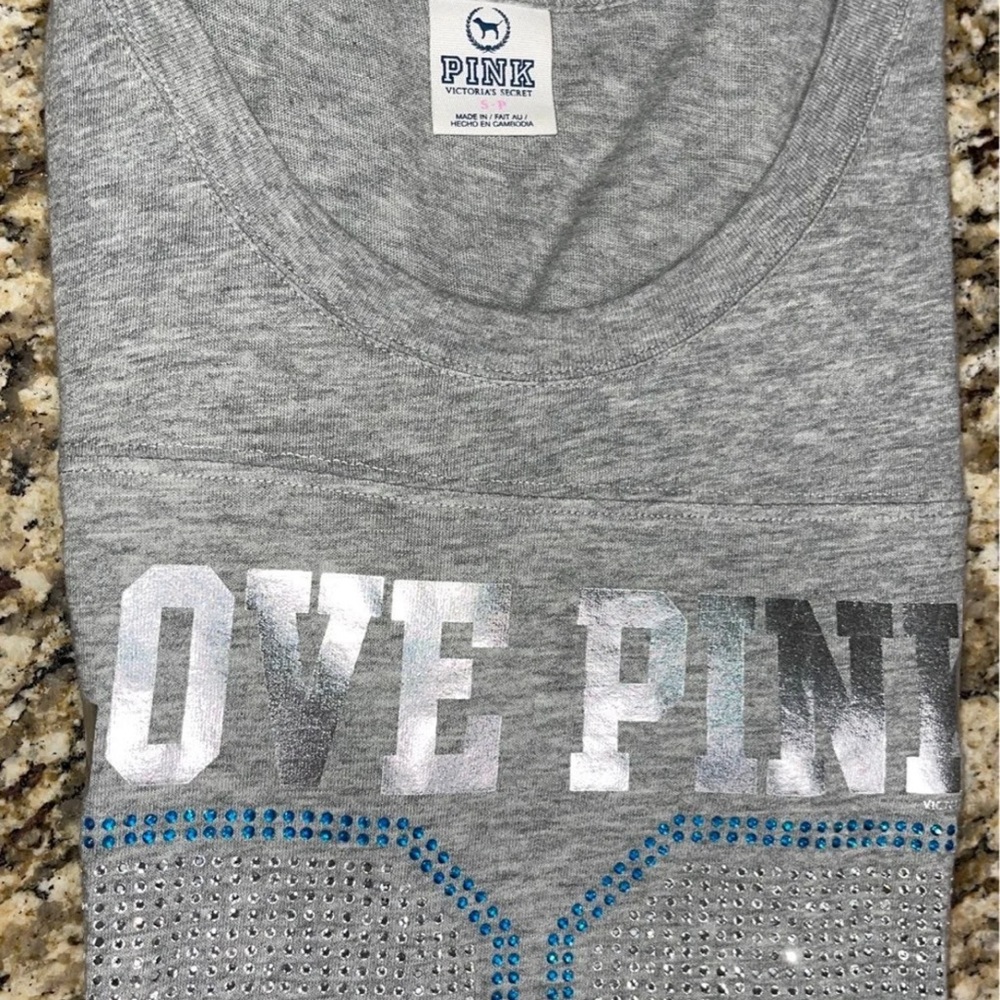 Pink by Victoria’s Secret bling T-shirt